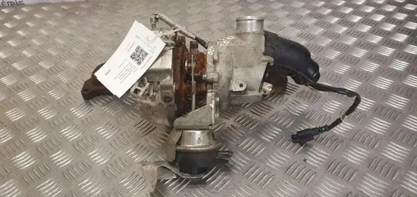 Turbo usado OEM 04L253010 para Skoda Superb II image 2