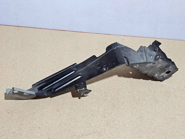 Support de phare droit Volvo XC40 II image 3