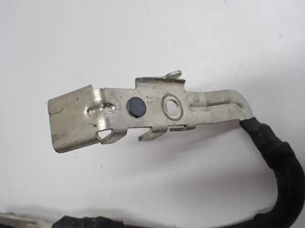 Terminal de Fusível de Bateria OEM 5Q0915181J para Skoda Octavia III image 3