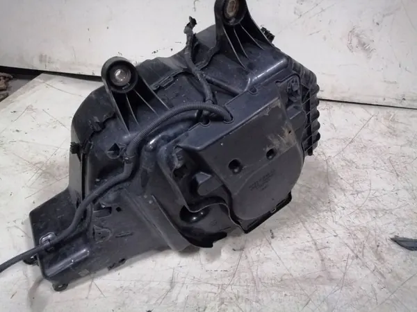 FORD TRANSIT MK8 2.0 ECOBLUE RESERVOIR ADBLUE KK31-5J228-AF image 3