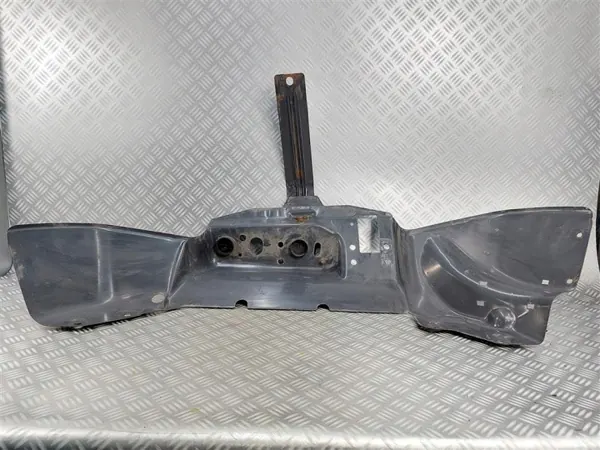 Scania Mudguard Bracket Left OEM 1529643 - Used image 3