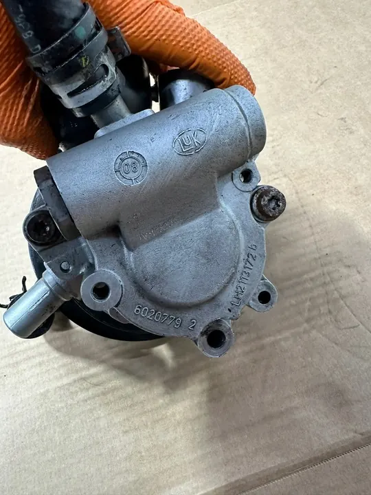 Hydraulisk ABC fjädringspump Mercedes SL R230, OM273 image 10