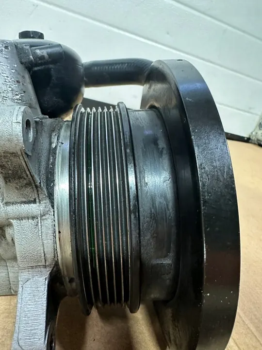 Hydraulisk ABC fjädringspump Mercedes SL R230, OM273 image 3