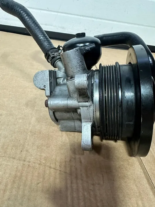 Hydraulisk ABC fjädringspump Mercedes SL R230, OM273 image 4