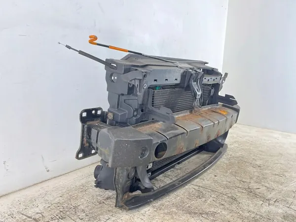 Frontstoßstange Volkswagen Jetta VI 2012 5C6805588D image 2