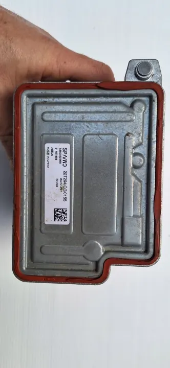 Calentador líquido Volvo XC40 OEM 31497888 image 3