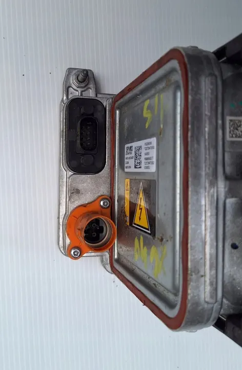Calentador líquido Volvo XC40 OEM 31497888 image 7