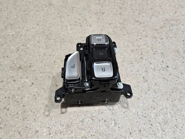 Hyundai OEM 120039776 Couvre-levier de vitesse supérieur image 3