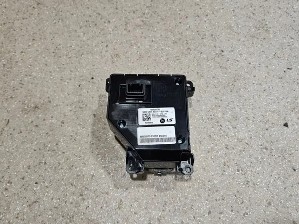 Hyundai OEM 120039776 Couvre-levier de vitesse supérieur image 8