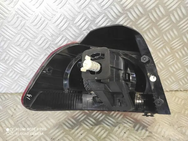 Volkswagen Golf VI 2010 Luz Trasera Derecha image 6