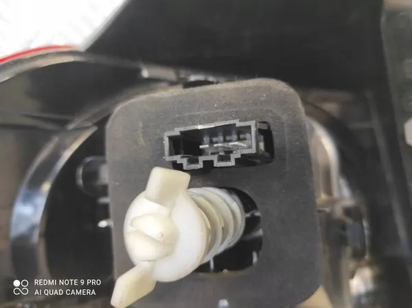 Volkswagen Golf VI 2010 Luz Trasera Derecha image 7