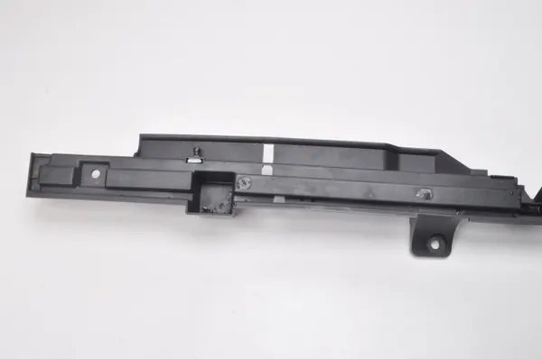 Guia Trilho Porta-Malas Volvo V90 II OEM 31377750 Direita image 3