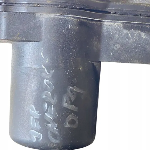 Jeep Cherokee 2014 Oikea Takajarrusatula OEM 68225300AB image 8