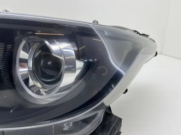 Toyota Yaris IV Vasen Ajovalolasi OEM RCD26590 image 8