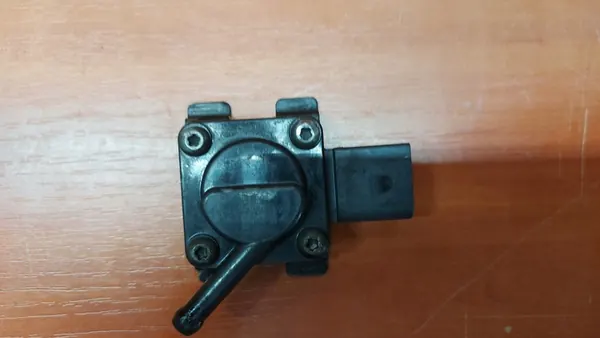 DPF-paineanturi BMW E53 E60 E61 E65 E83 E87 E90 525D 530D image 3