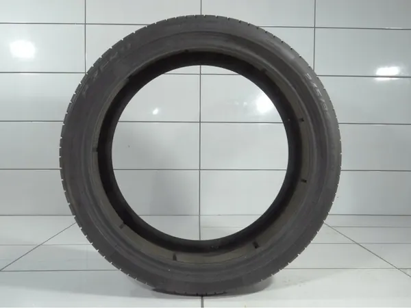 2× Pirelli P Zero 245/35R21 Zomerbanden - Maserati image 3