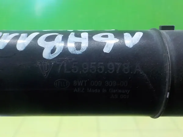 CAYENNE LIFT 4.8 B AUT 07 Voor rechter koplampreiniger 7L5955978A image 5