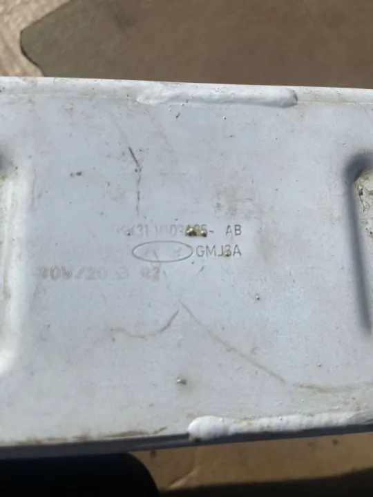 Ford Transit MK8 framstötfjädersförstärkning OEM KK31V109A26 image 6