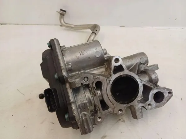 Mercedes-Benz AGR-ventil A6541400060 - Begagnad image 2