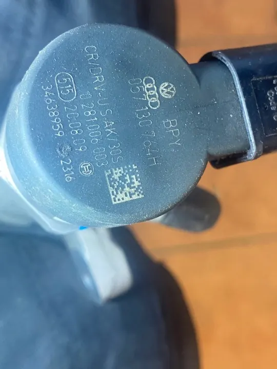 OEM 255923 insprutningsrör för VW 1.6 FSI image 3