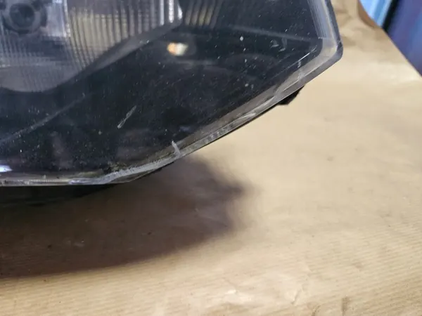 Farol dianteiro direito VW T5 Lift image 2
