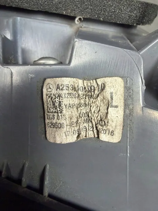 Linker achterlicht Mercedes GLC X253 C253 A2539060900 image 5