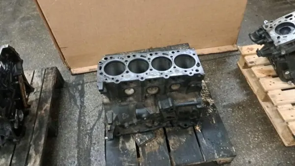 Moottorilohko Mitsubishi L200 2.5 DID IV OEM 4D56U image 4