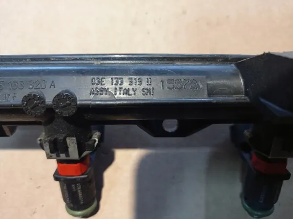 Rampe d'injection SEAT SKODA VW AUDI image 4