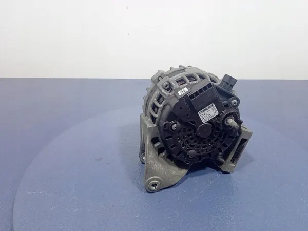 OPEL INSIGNIA B 2.0 CDTI Vaihtovirtageneraattori 39047352 image 3