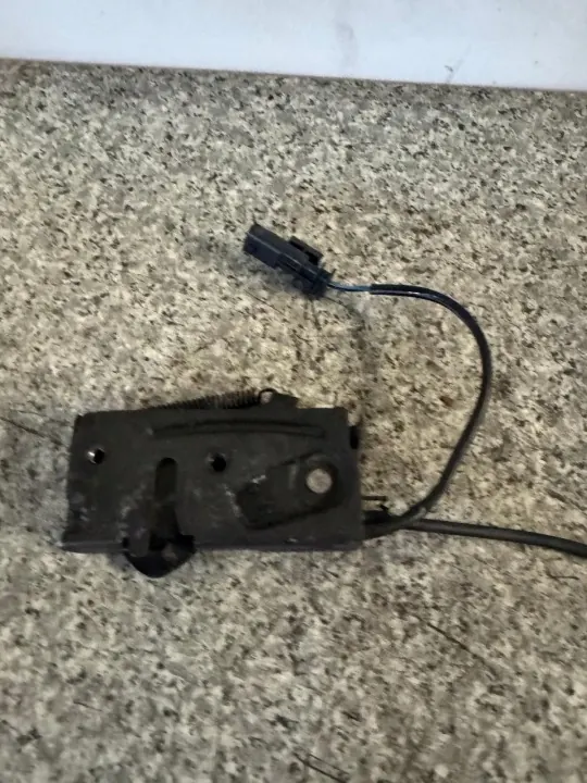 Linker Motorkapslot OEM ZAMEK MASKI LEWY VOLVO XC60 II 2017- image 7