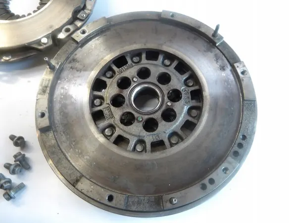 Opel Astra K 1.6 CDTI Kaksimassaväli image 5