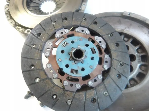 Opel Astra K 1.6 CDTI Kaksimassaväli image 6