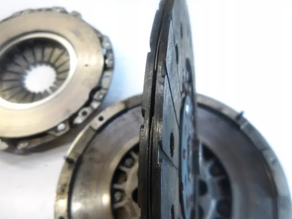 Opel Astra K 1.6 CDTI Kaksimassaväli image 7