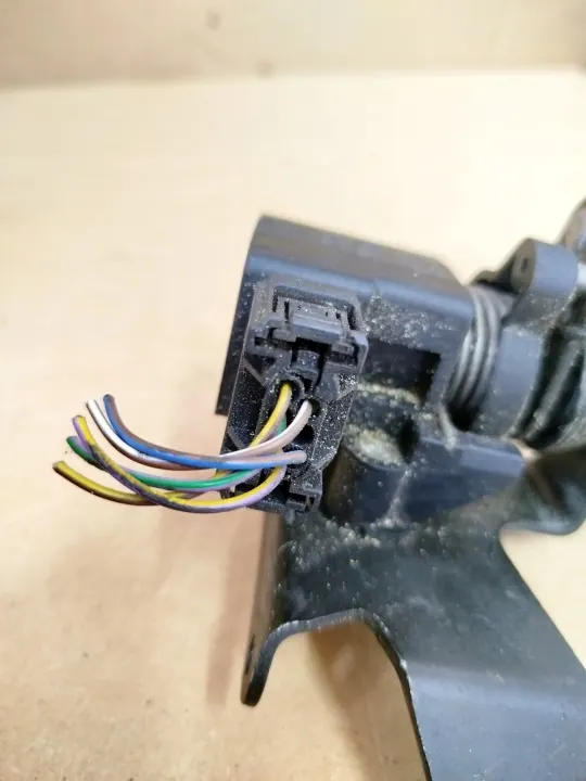 Potentiomètre d'accélérateur OEM 100 Mercedes 220 C image 3
