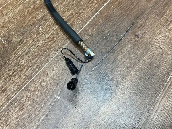 Tuyau de lave-glace Mercedes SL R129 image 3