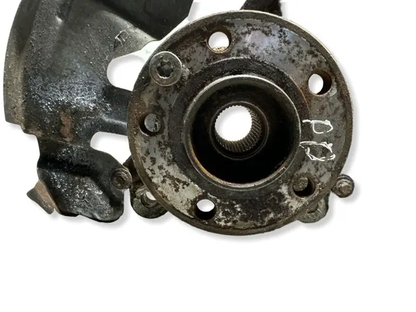 Volvo XC70 2008 Framhjulsnav OEM 8250538 image 10