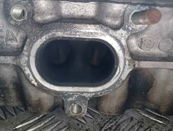 Vänster Cylinderhuvud OEM 948105121 Porsche Cayenne image 8