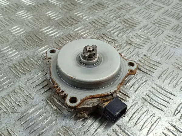 Pièce moteur Honda d'occasion OEM 2351001140 image 3