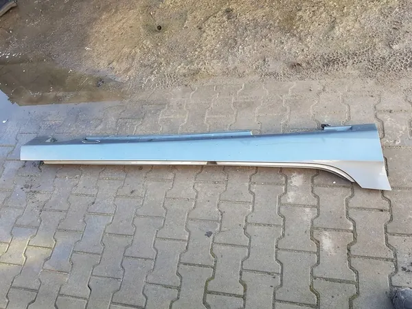 VOLVO V40 II 12-16 R-Design Garniture Droite 31395043 image 1