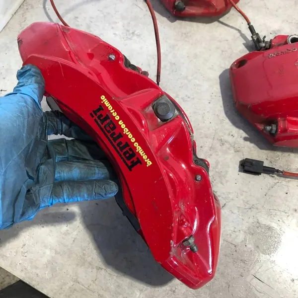 Conjunto de discos e pinças de freio Ferrari California F149 image 4