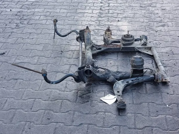 Subchassi Dianteiro BMW OEM - Usado para 520D F10/F11 image 3