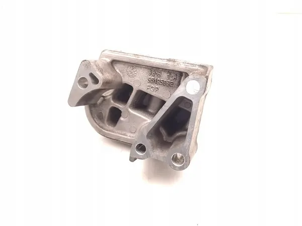 Fiat Grande Punto Vaihteiston Kiinnike 1.2 Bensiini 55195032 image 4