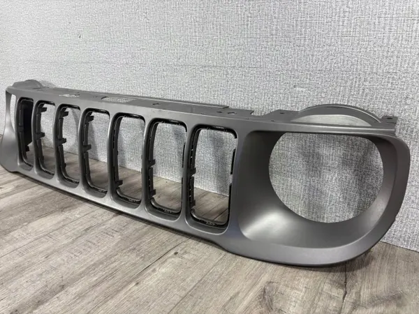 Jeep Renegade Lift framgrill OEM 52088680 image 6