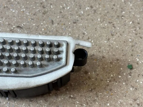 Mercedes S-Klasse W222 Ventilatorweerstand OEM A2229060301 image 5