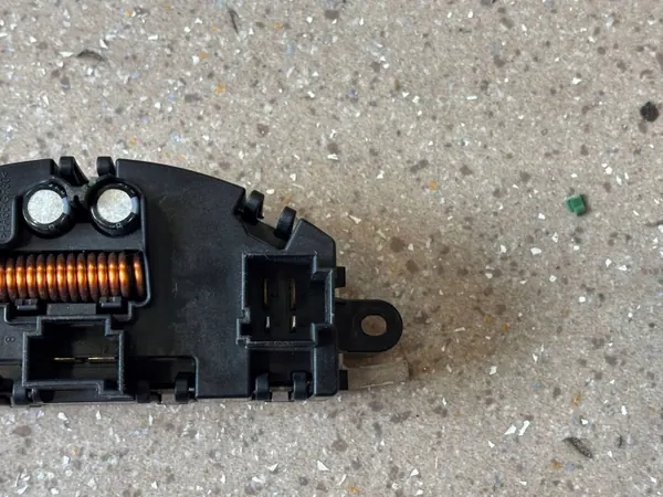 Mercedes S-Klasse W222 Ventilatorweerstand OEM A2229060301 image 9