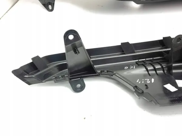 BMW i3 2015 Bagageruimte gordijnbevestiging OEM 7291360 image 3
