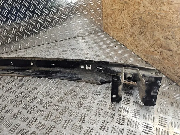 VW CADDY IV 2K5 Takapuskuri Vahvistus 2K5807305 image 6