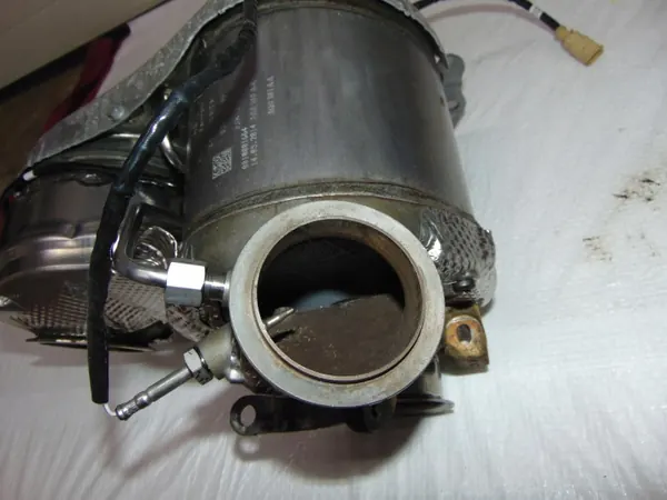 VW 03N131765 FAP Catalyseur - Occasion image 8