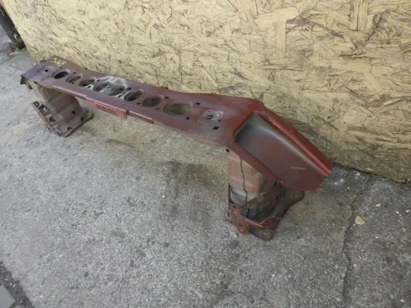 FORD FOCUS MK3 III Viga del parachoques delantera OEM F0C1-47926 image 3