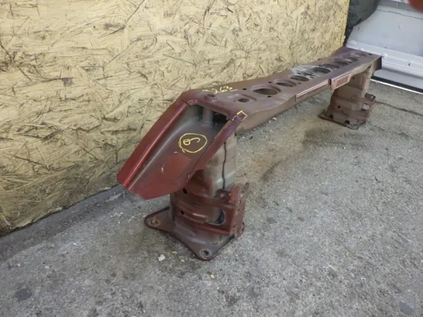 FORD FOCUS MK3 III Viga del parachoques delantera OEM F0C1-47926 image 4